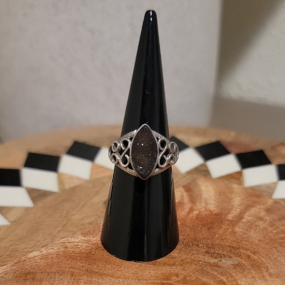 Source Unknown Jewelry - Silver and Black Vintage Filigree Ring Size 7
